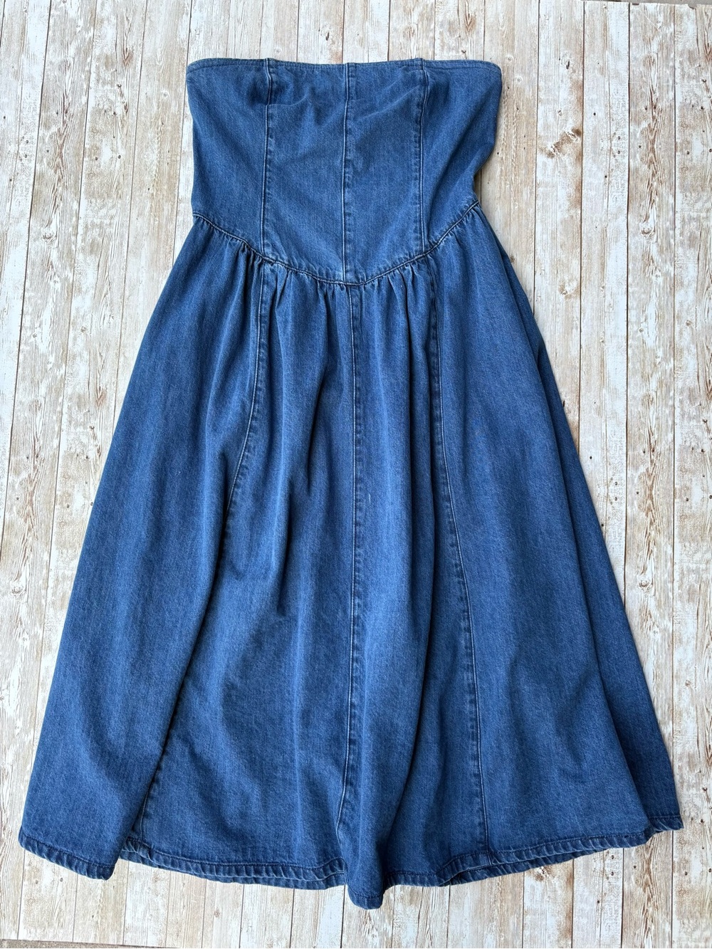 Cider Strapless Denim Midi Dress in Dark Blue